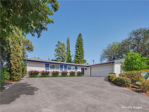 Photo of 5604 Mason Avenue, Woodland Hills, CA 91367 (MLS # SR26177044)