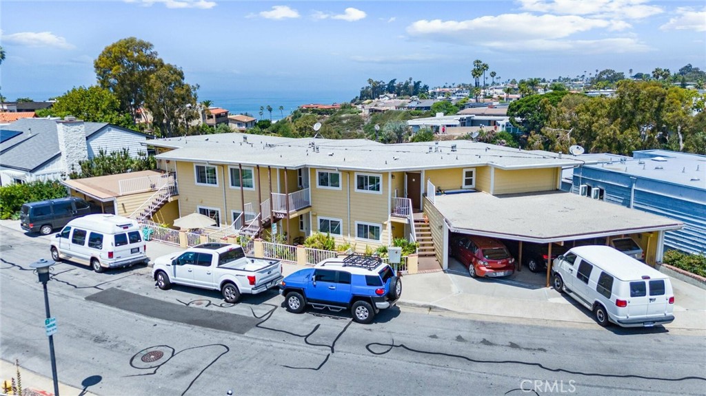 230 Avenida Montalvo