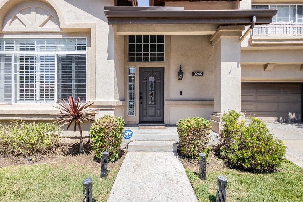 8249 E Candleberry