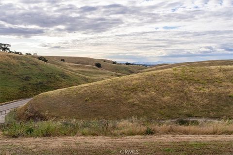 Tiny photo for 3775 E Highway 41, Paso Robles, CA 93446 (MLS # NS26084972)