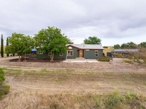Tiny photo for 3775 E Highway 41, Paso Robles, CA 93446 (MLS # NS26084972)