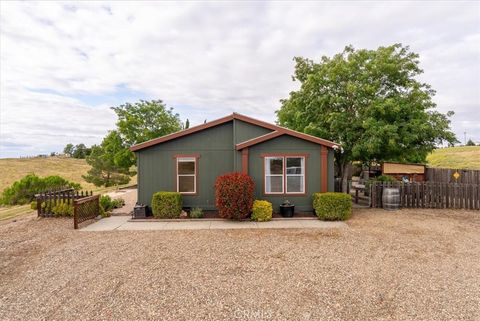 Tiny photo for 3775 E Highway 41, Paso Robles, CA 93446 (MLS # NS26084972)