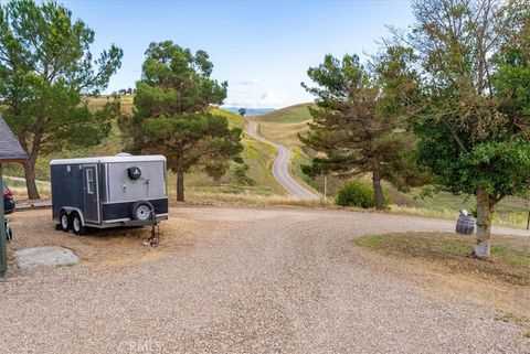 Tiny photo for 3775 E Highway 41, Paso Robles, CA 93446 (MLS # NS26084972)