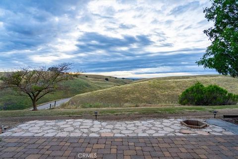 Tiny photo for 3775 E Highway 41, Paso Robles, CA 93446 (MLS # NS26084972)