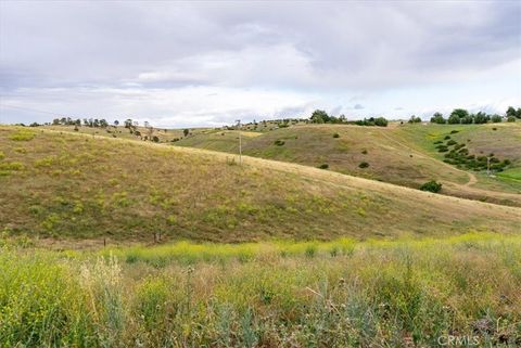 Tiny photo for 3775 E Highway 41, Paso Robles, CA 93446 (MLS # NS26084972)