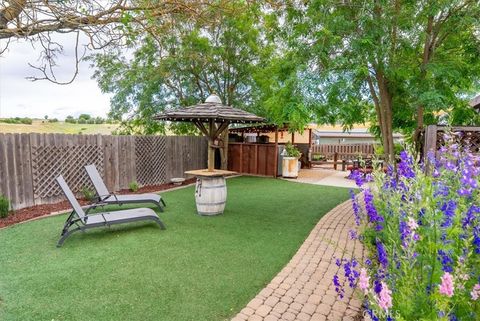 Tiny photo for 3775 E Highway 41, Paso Robles, CA 93446 (MLS # NS26084972)