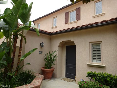 Photo of 10 Iceberg Rose, Irvine, CA 92620 (MLS # TR26204704)