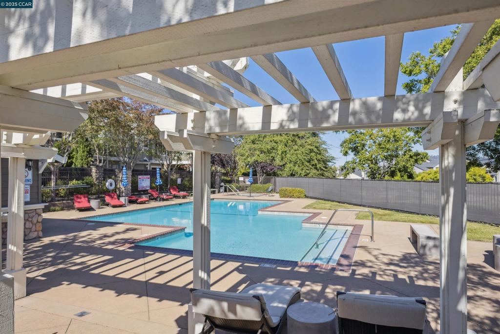CALIF SUNRIDGE - Residential