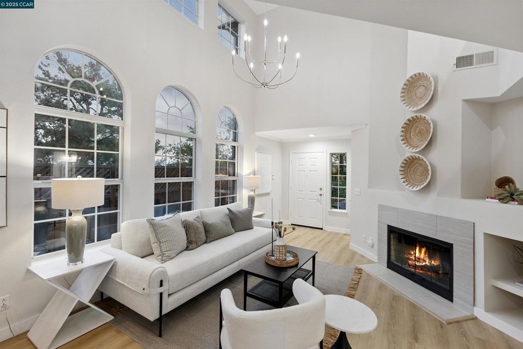 CALIF SUNRIDGE - Residential