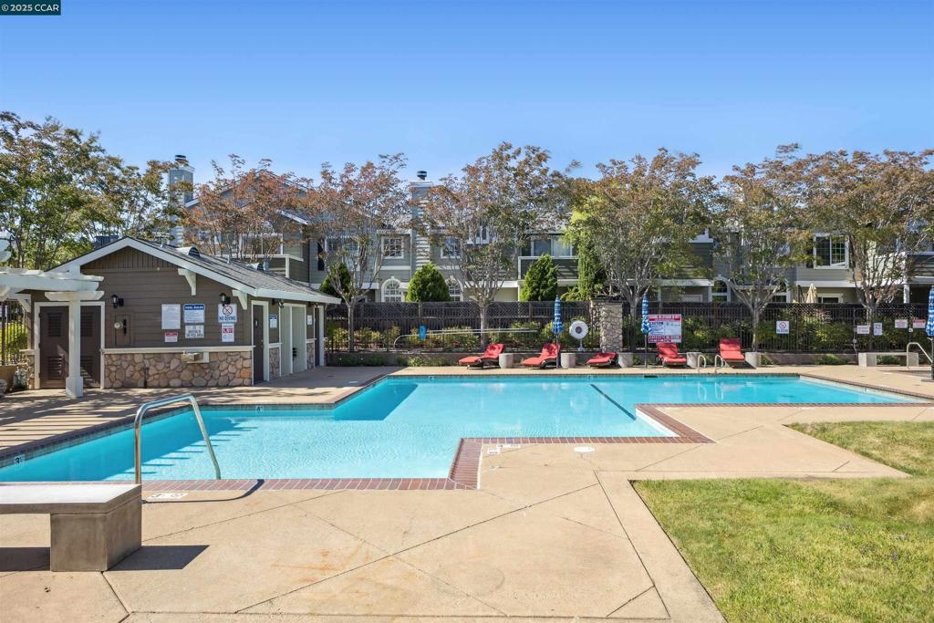 CALIF SUNRIDGE - Residential