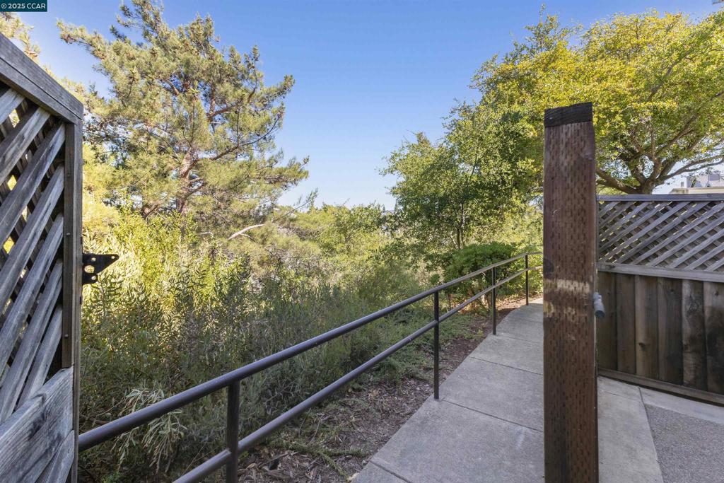 CALIF SUNRIDGE - Residential