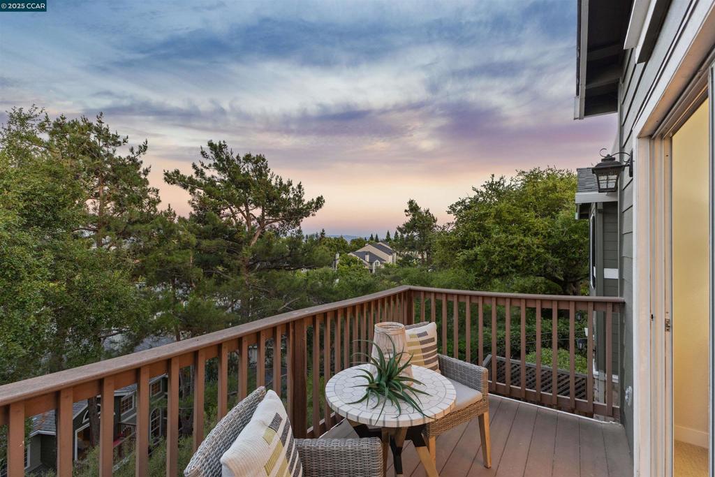 CALIF SUNRIDGE - Residential