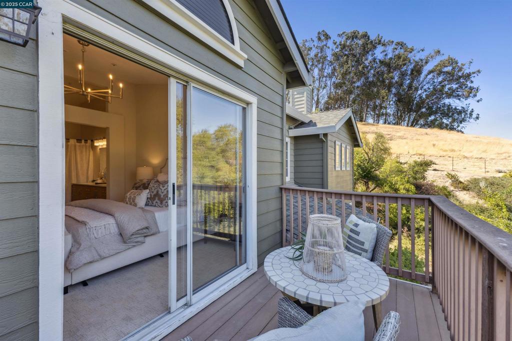 CALIF SUNRIDGE - Residential