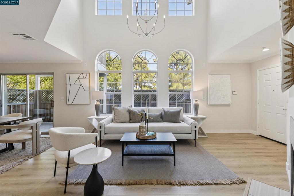 CALIF SUNRIDGE - Residential