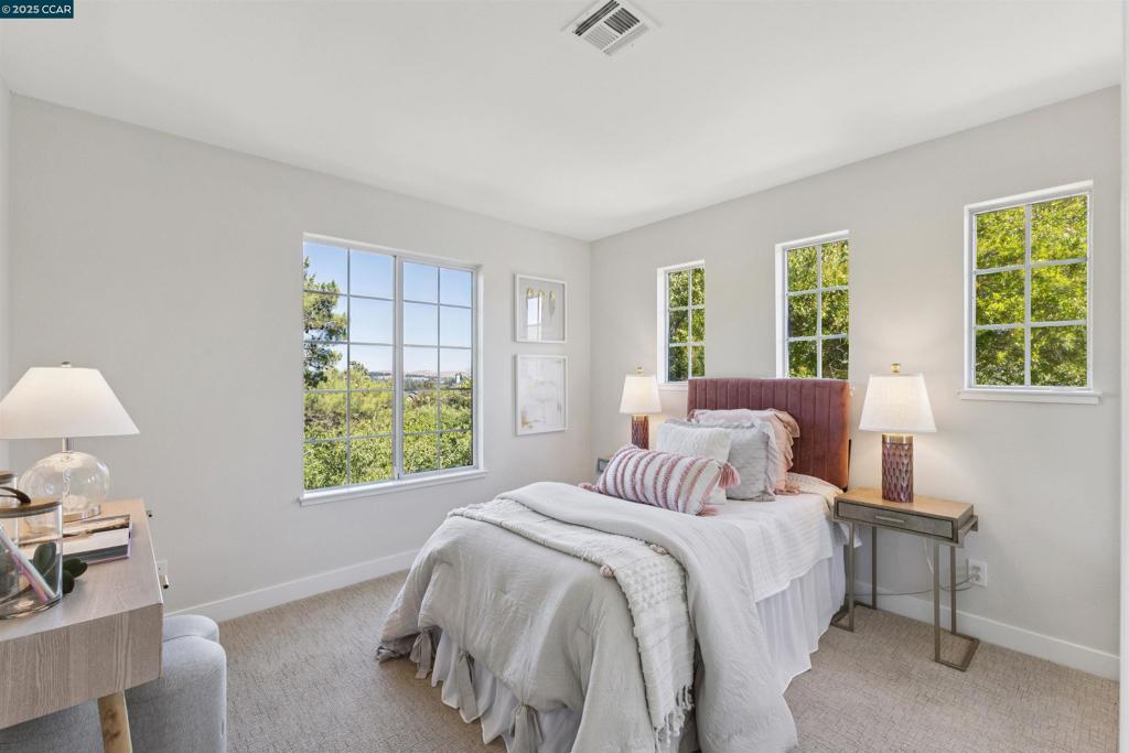 CALIF SUNRIDGE - Residential