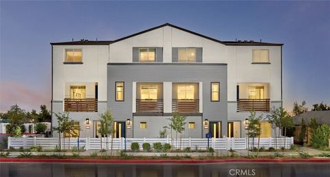 Photo of 1320 W Oakcrest Paseo, Ontario, CA 91762 (MLS # OC26028071)