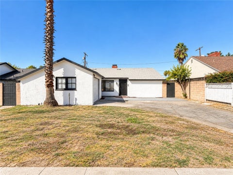 Photo of 7919 Lasaine Avenue, Northridge, CA 91325 (MLS # OC26203870)