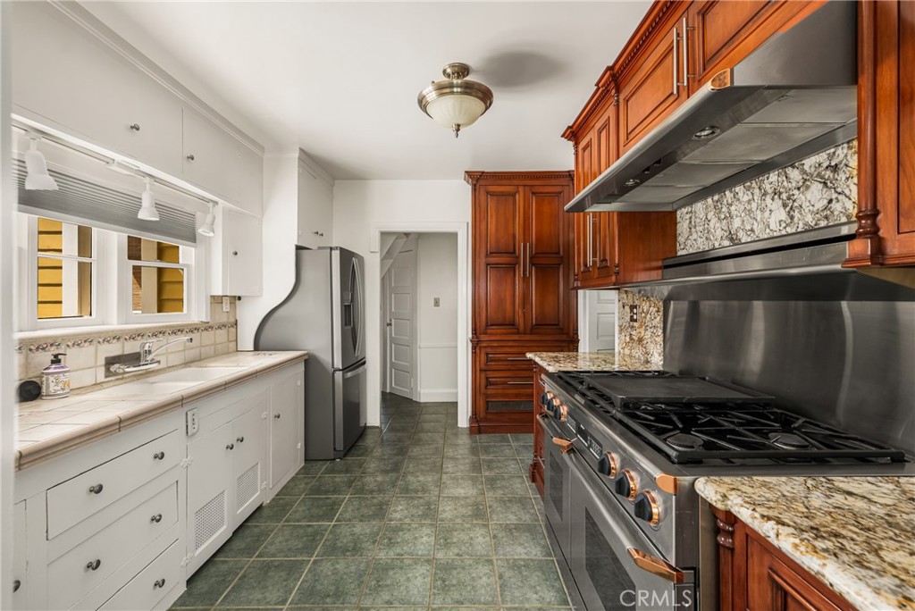 Unknown - Residential