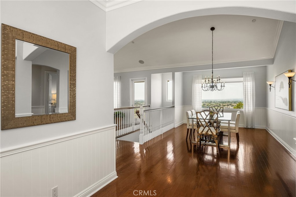 12272 Media Panorama