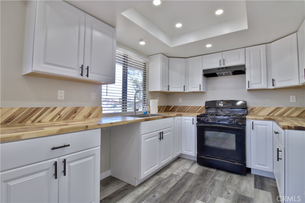 40570 159th Street E