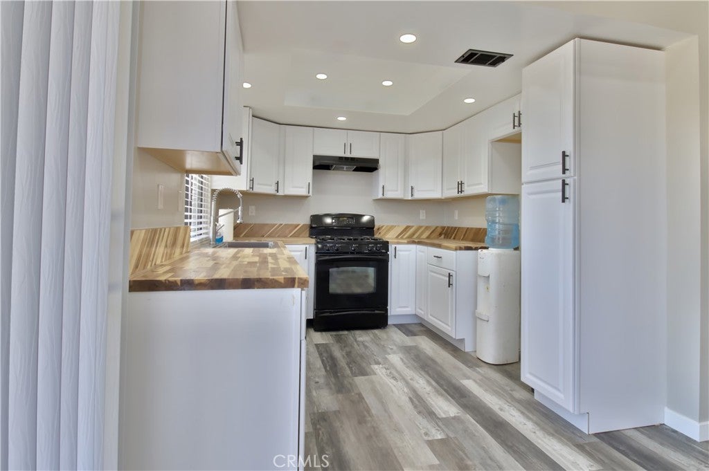 40570 159th Street E