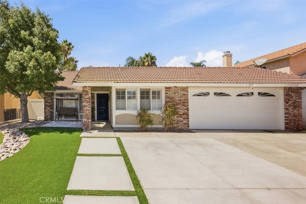 8725 Sandhill Drive