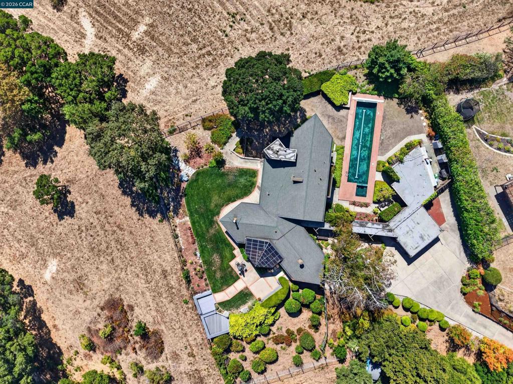 13 Bel Air Dr