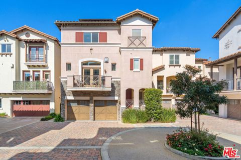 Photo of 5732 Celedon Crk, Playa Vista, CA 90094 (MLS # 26668229)
