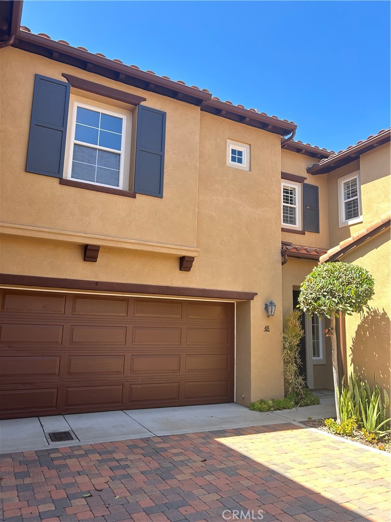 48 Paseo Verde