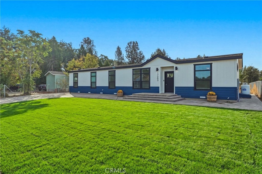 17203 Mustang Court