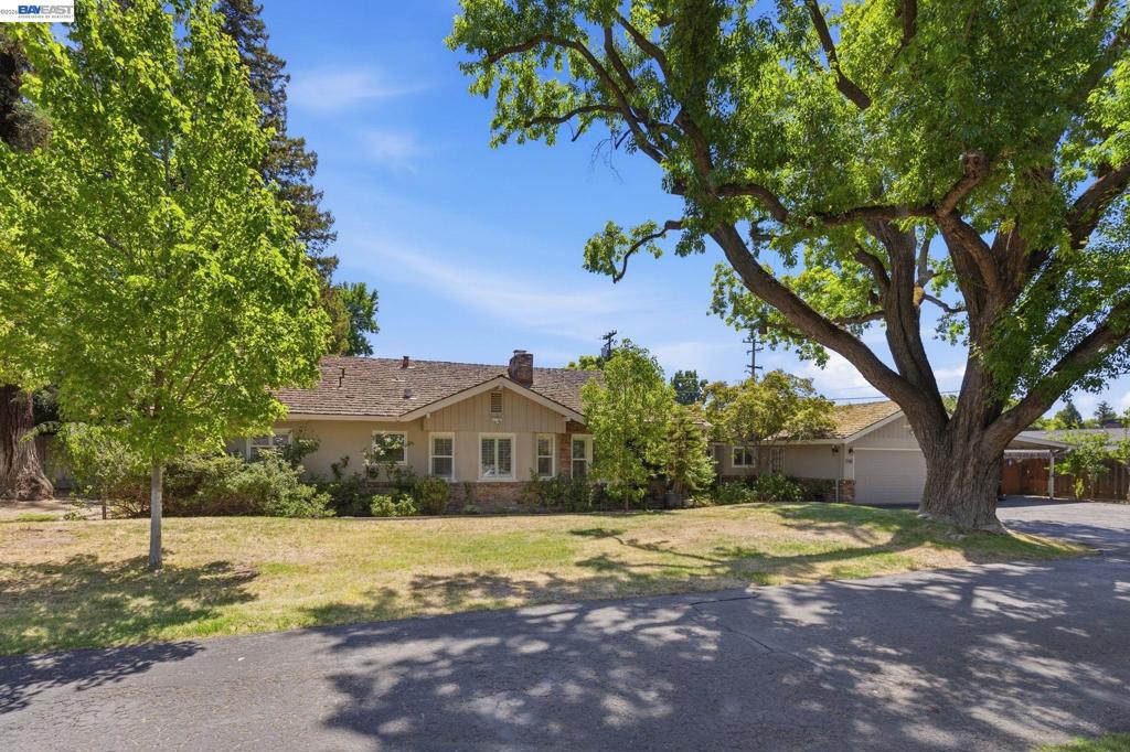 Photo 1 of 53 — 200 Greenwich Ln, Modesto, CA 95350
