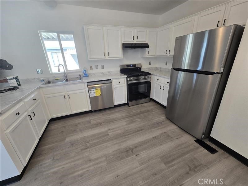 This newly renovated 3 bedrooms 2 bathrooms single wide, with New counter tops, New sink, New stainless steel appliances,New ceiling fans light fixtures, floor and more.. Off-Street Parking Playground Clubhouse Swimming Pool, Recreational Facilities
Street Paved, family park Distance to water: 6.8 Miles Distance to golf: 2 Miles