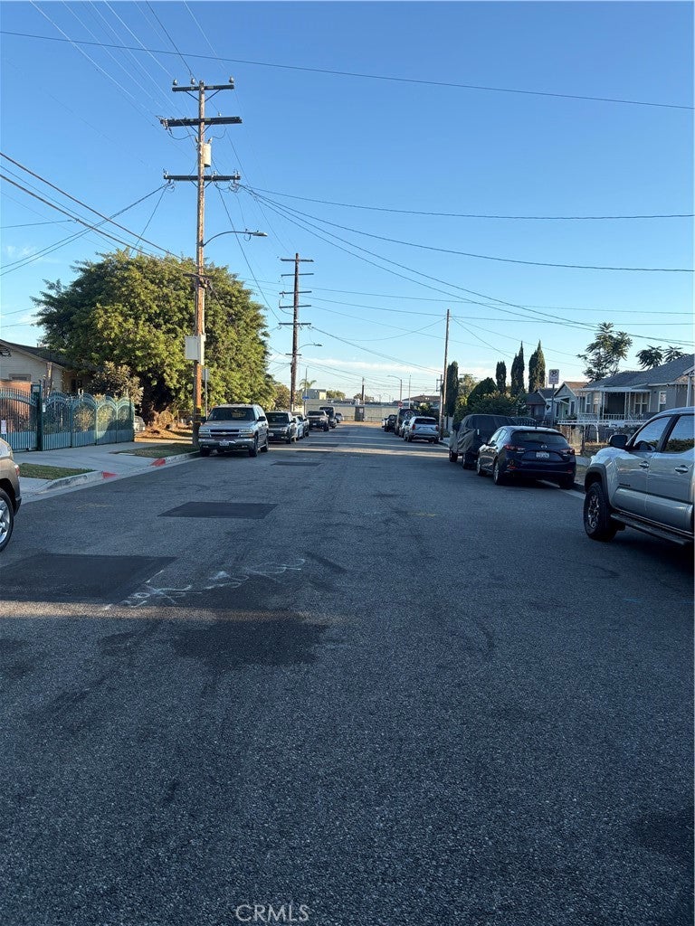 225 S Kern