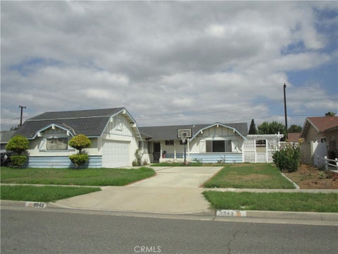 Photo of 3043 W Teranimar DR, Anaheim, CA 92804 (MLS # OC26205626)