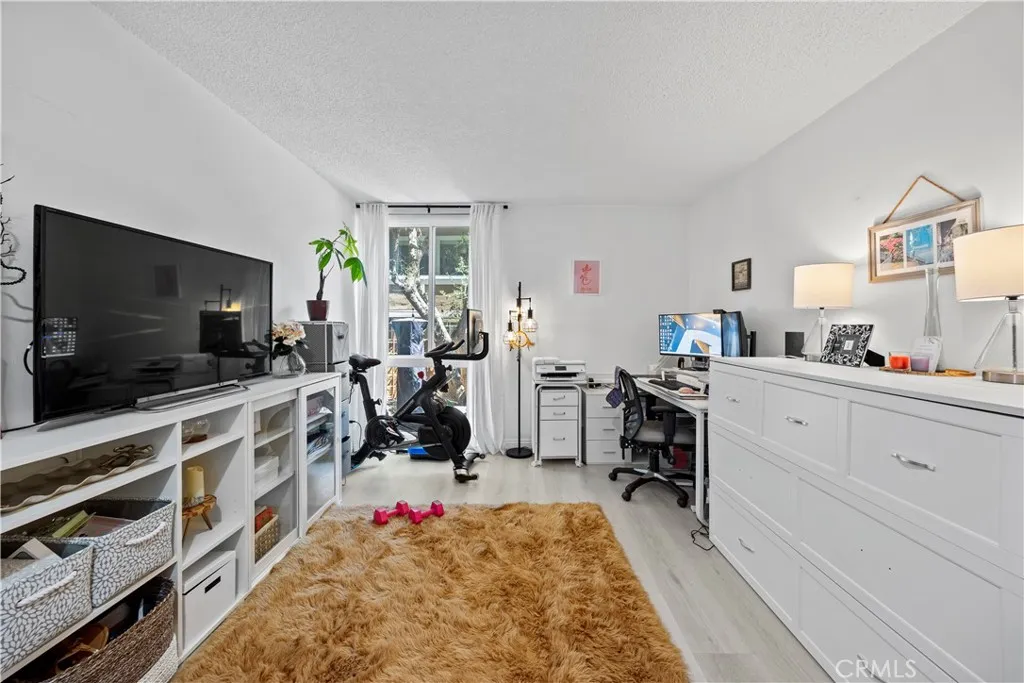 Culver City, California 90230, United States, 2 Bedrooms Bedrooms, ,2 BathroomsBathrooms,Residential,Active,168967