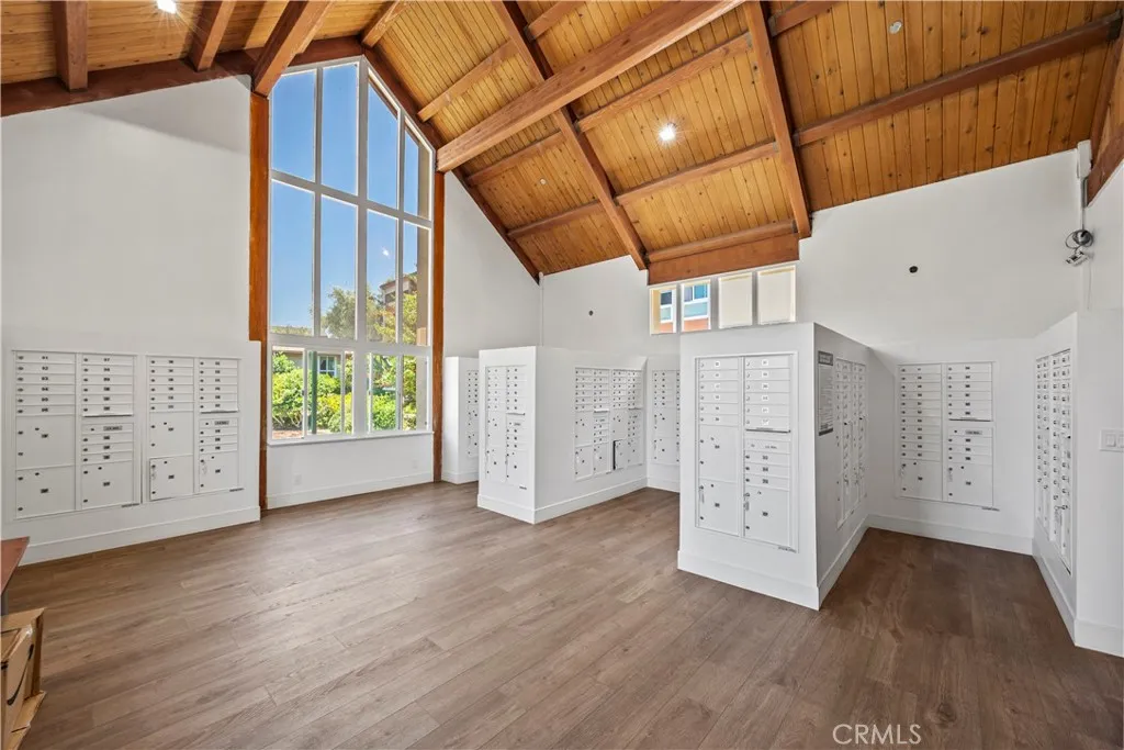 Culver City, California 90230, United States, 2 Bedrooms Bedrooms, ,2 BathroomsBathrooms,Residential,Active,168967