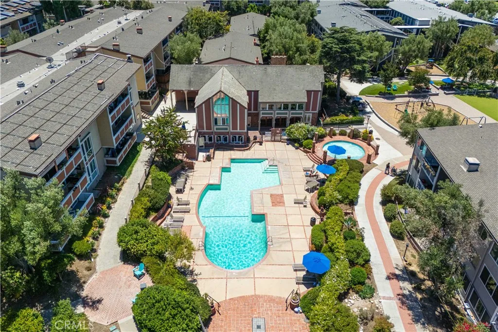 Culver City, California 90230, United States, 2 Bedrooms Bedrooms, ,2 BathroomsBathrooms,Residential,Active,168967