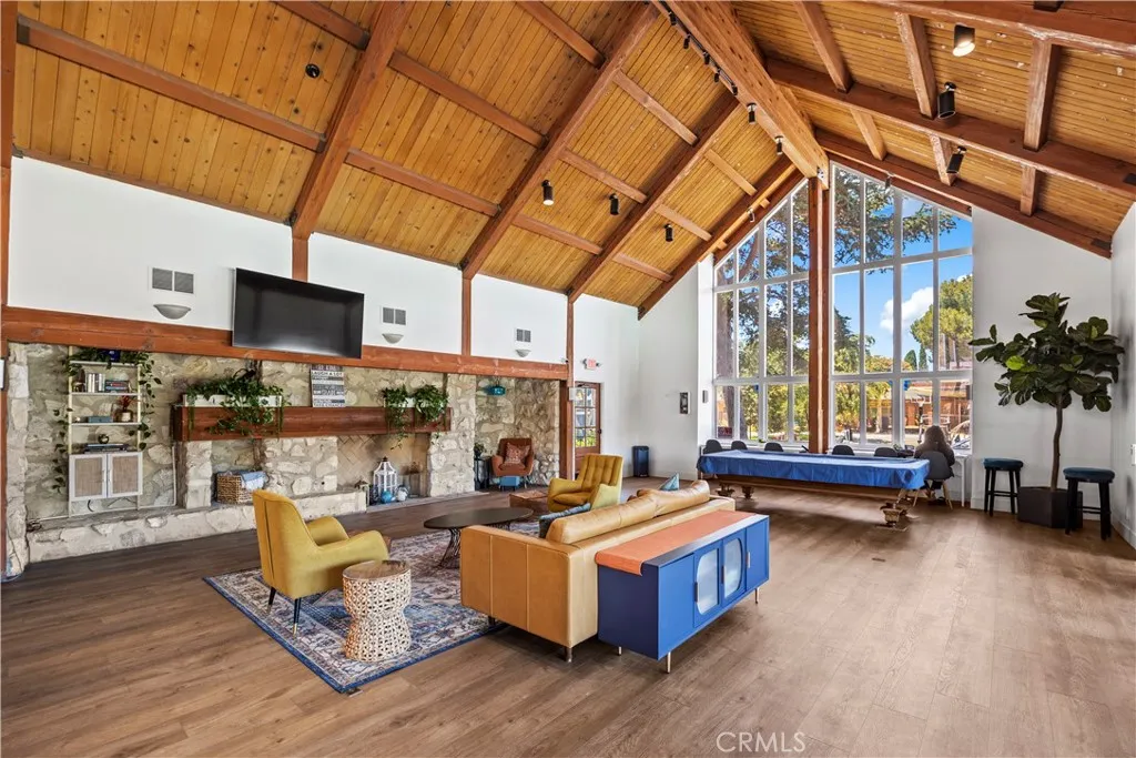 Culver City, California 90230, United States, 2 Bedrooms Bedrooms, ,2 BathroomsBathrooms,Residential,Active,168967