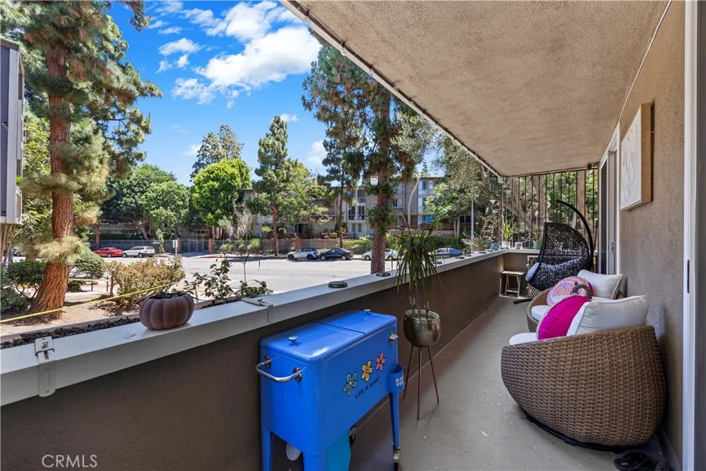 Culver City, California 90230, United States, 2 Bedrooms Bedrooms, ,2 BathroomsBathrooms,Residential,Active,168967