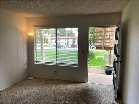 Photo of 9645 Spyglass Ave Unit 81 Ave, Desert Hot Springs, CA 92240 (MLS # OC25153330)