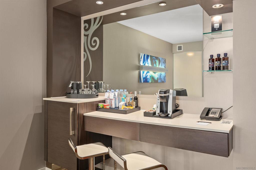 207 5th Ave 552