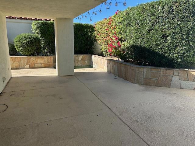 Desert Breezes - Residential Lease