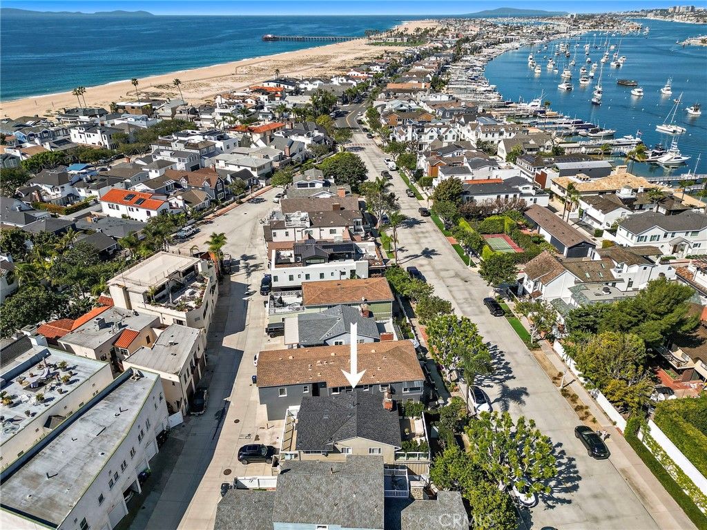 Photo of 1613 E Balboa Blvd, Newport Beach, CA 92661 (MLS # LG26052541)