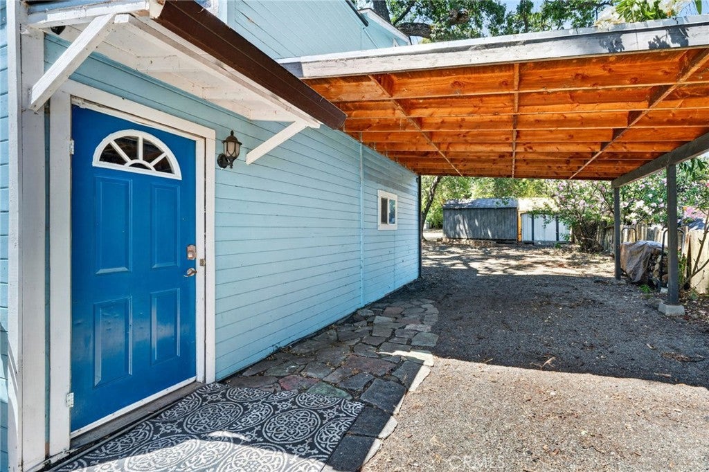 13911 Lakeshore