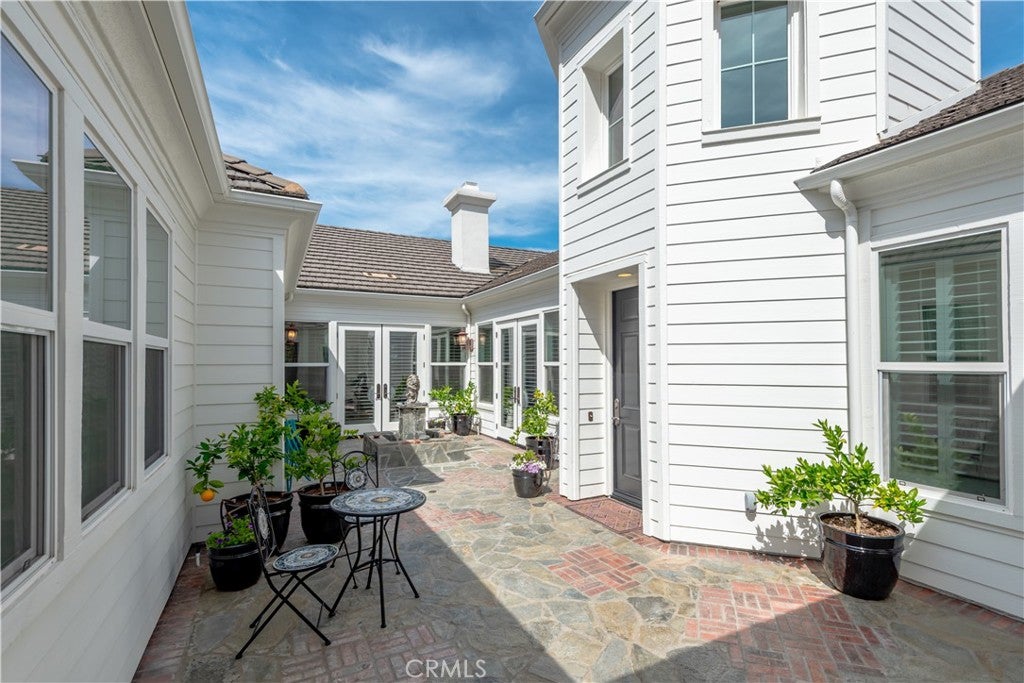 1686 SYCAMORE CANYON
