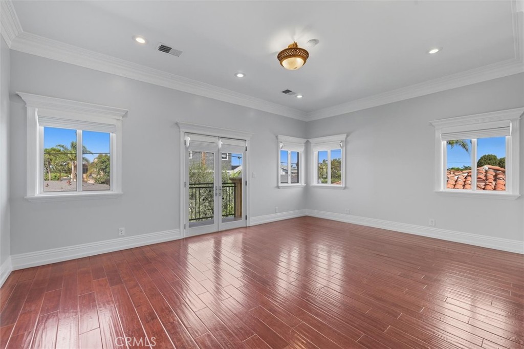 Newport Heights (NEWH) - Residential Lease