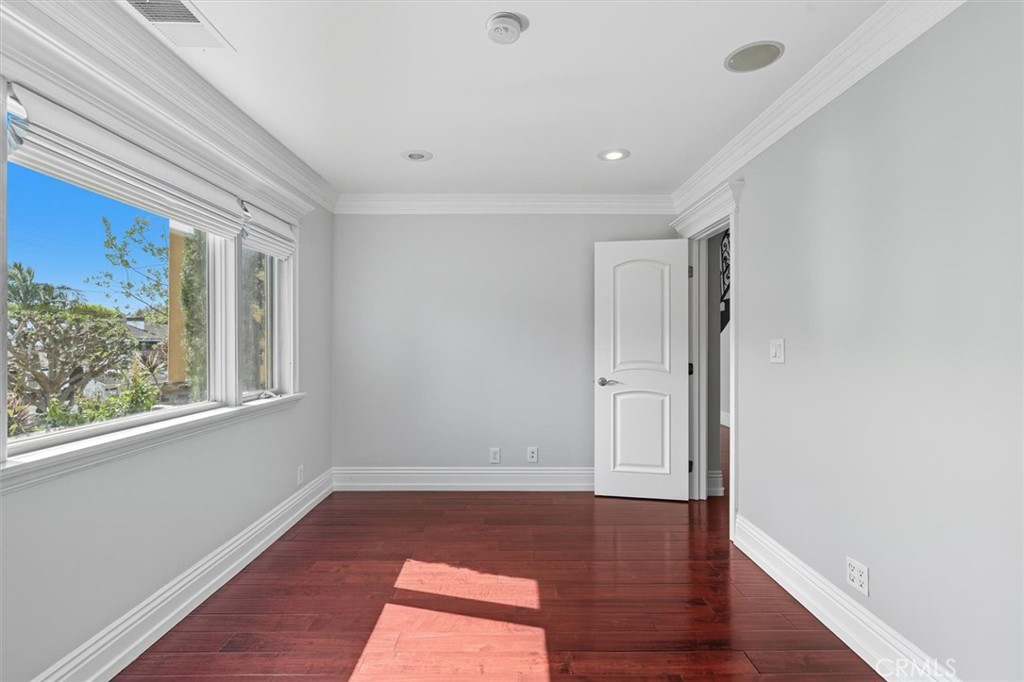 Newport Heights (NEWH) - Residential Lease
