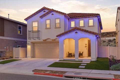 Photo of 23768 Wilcox DR, Newhall, CA 91321 (MLS # SR26126055)