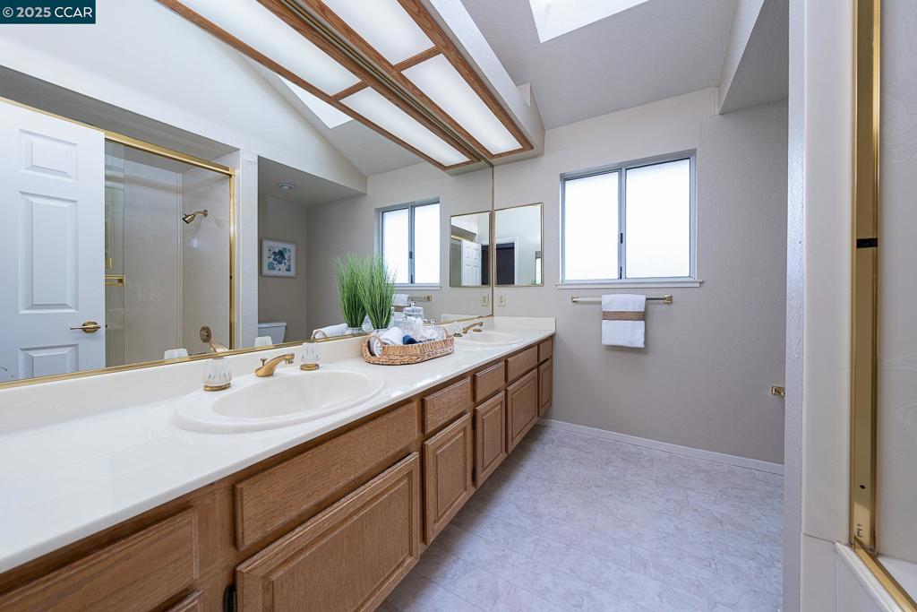 CANYON CREST - Residential