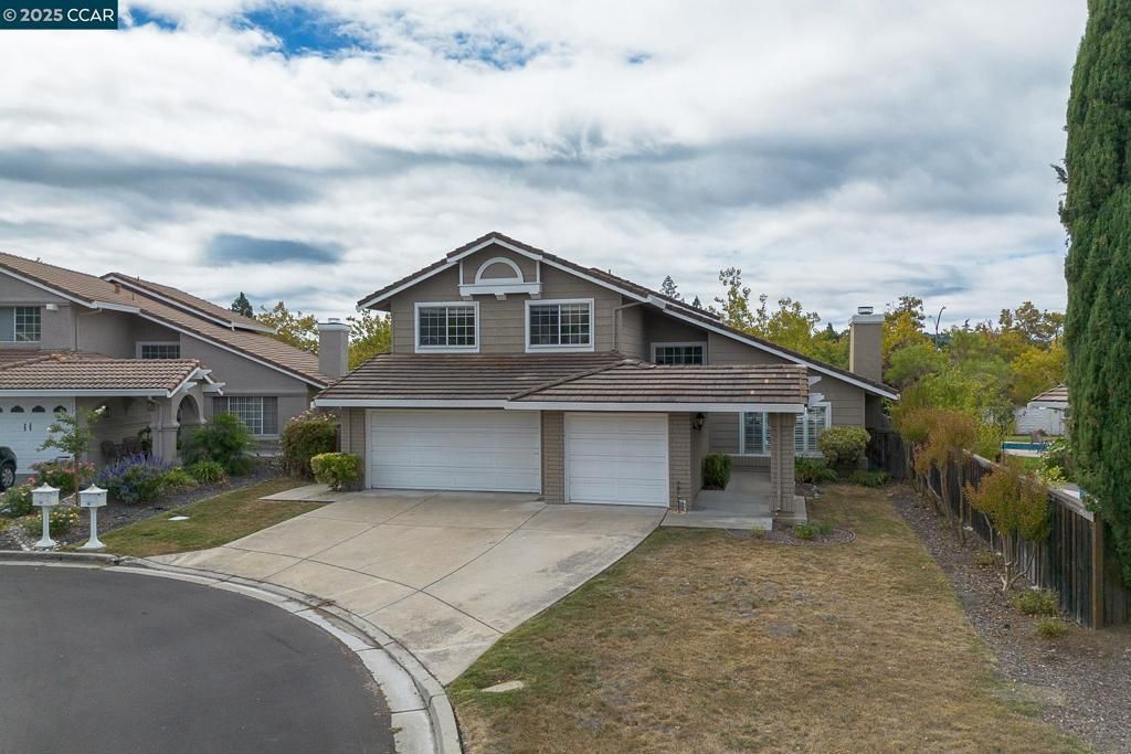 Photo of 10 Bryce Canyon Pl Pl, San Ramon, CA 94582 (MLS # 41113704)